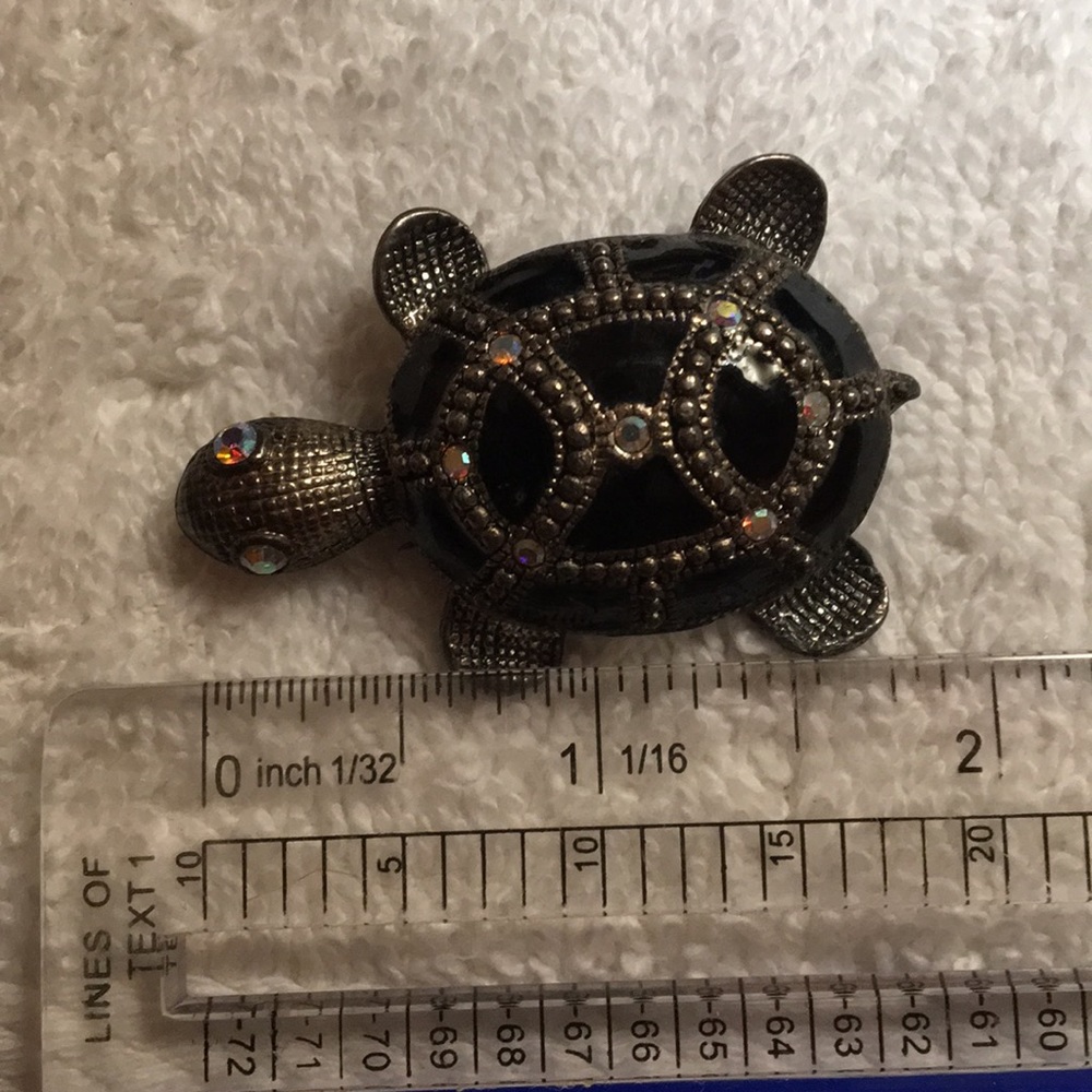Brooch